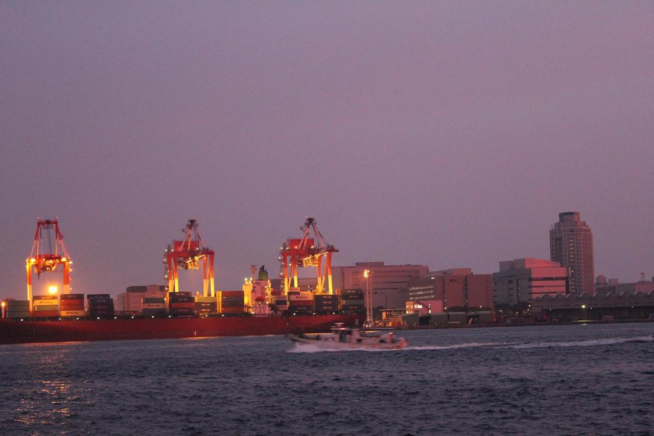 Tomaro 大阪港